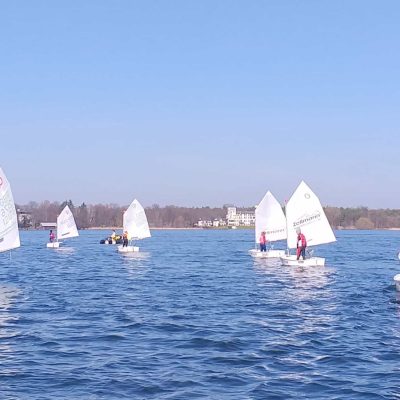 Anfängergruppe auf dem Wasser