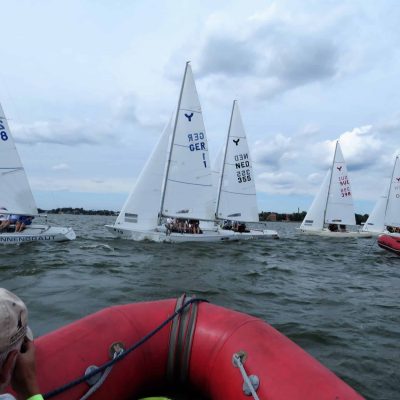 Start zur ersten Tageswettfahrt